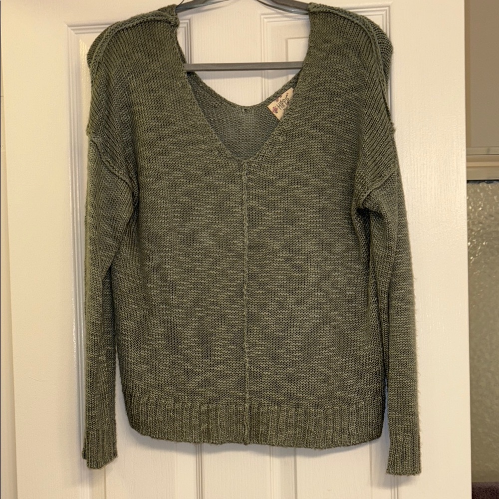 Hippie Rose V-Neck Sweater in Olive